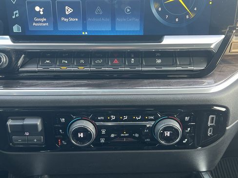 Used 2022 Chevrolet Silverado 1500 LTZ w/ Technology Package image 23