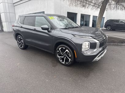 Used 2024 Mitsubishi Outlander SE