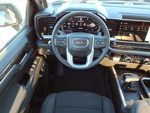 New 2026 GMC Sierra 1500 Elevation image 16