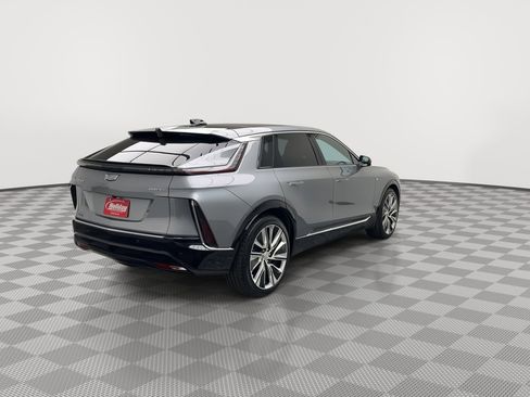 Used 2024 Cadillac Lyriq Luxury w/ LPO, Floor Liner Package image 41