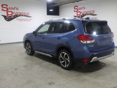 Used 2024 Subaru Forester Touring image 2