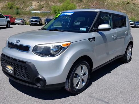 Used 2016 Kia Soul FWD image 8