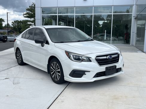 Used 2019 Subaru Legacy 2.5i w/ Alloy Wheel Package AWD/4WD image 2