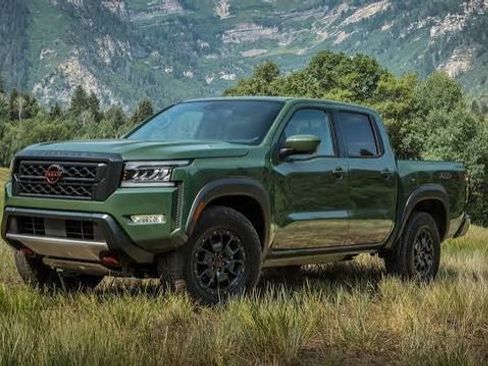Used 2022 Nissan Frontier SV RWD image 1