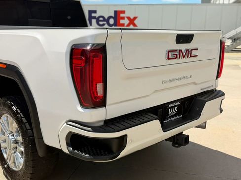 Used 2022 GMC Sierra 2500 Denali AWD/4WD image 13