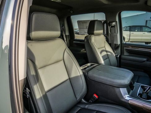 New 2026 Chevrolet Silverado 3500 LT image 17