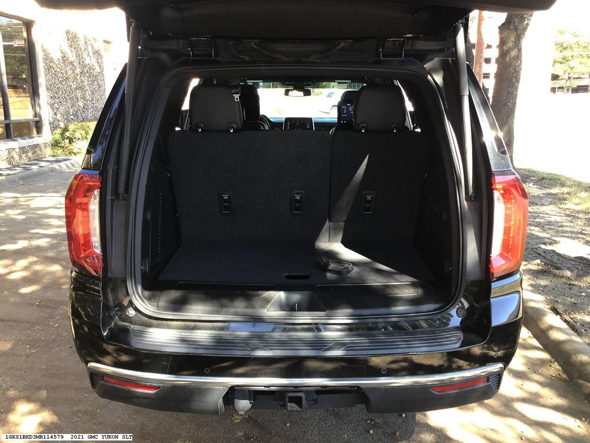 Used 2021 GMC Yukon SLT w/ SLT Luxury Plus Package RWD image 12