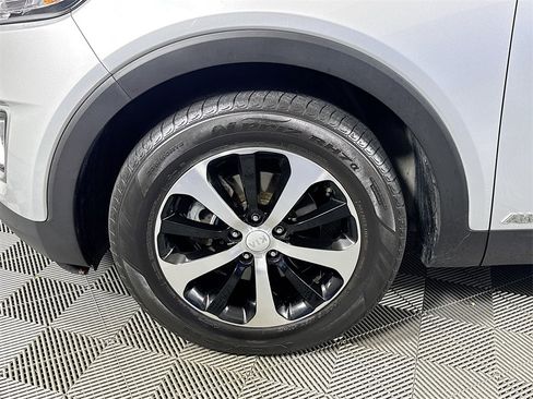 Used 2018 Kia Sorento EX image 29