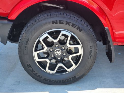 Used 2022 Ford Bronco Outer Banks AWD/4WD image 11