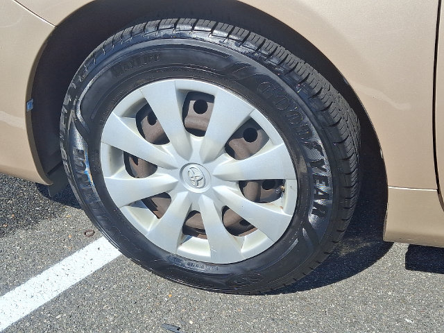 Used 2011 Toyota Corolla LE FWD image 8