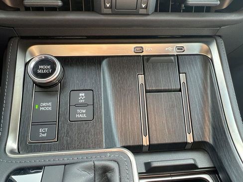 Used 2025 Lexus GX 550 GX 550 Luxury image 26