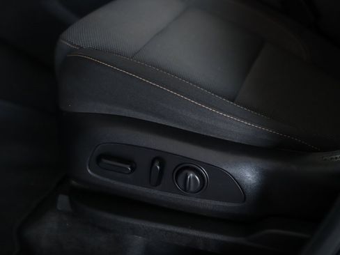 Used 2019 Chevrolet Traverse LT image 20