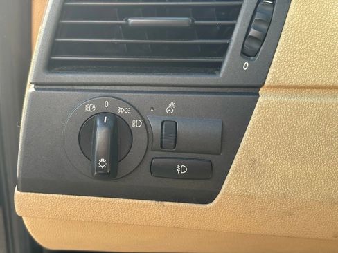 Used 2004 BMW X3 2.5i image 32