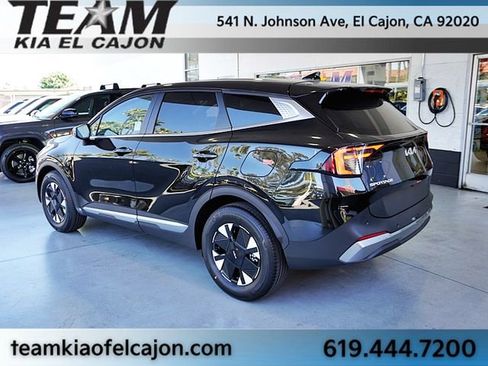 Used 2026 Kia Sportage LX FWD image 8