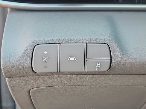 Used 2023 Hyundai Elantra SEL w/ Convenience Package FWD image 22