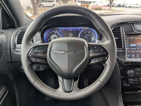 Used 2023 Chrysler 300 S image 17