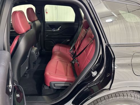 New 2026 Lincoln Corsair Reserve w/ Jet Appearance Package image 25