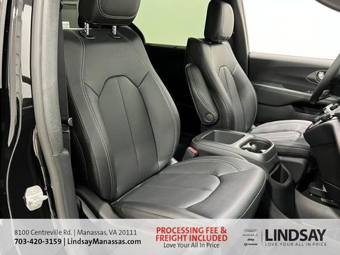 New 2026 Chrysler Voyager LX FWD image 32