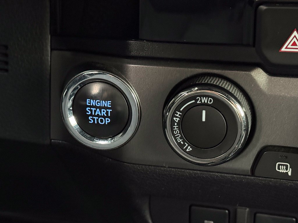 Used 2018 Toyota Tacoma TRD Sport w/ Technology Package AWD/4WD image 11