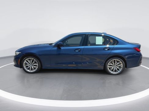 Used 2023 BMW 330i xDrive Sedan w/ Driving Assistance Package AWD/4WD image 5
