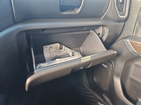 Used 2021 Chevrolet Silverado 1500 LT Trail Boss w/ Convenience Package II image 21