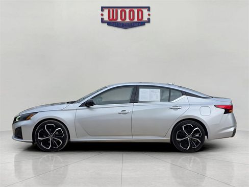 Used 2023 Nissan Altima 2.5 SR image 4