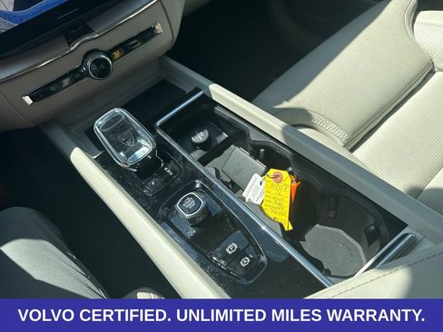 Certified 2026 Volvo XC60 B5 Ultra AWD/4WD image 27