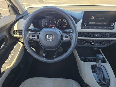 Certified 2024 Honda HR-V LX image 10