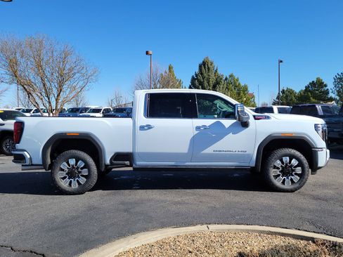 New 2026 GMC Sierra 2500 Denali w/ Denali Reserve Package AWD/4WD image 2