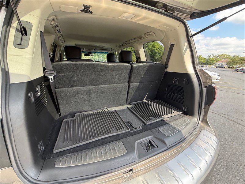 Used 2016 INFINITI QX80 4WD w/ Driver's Assistance Package image 24