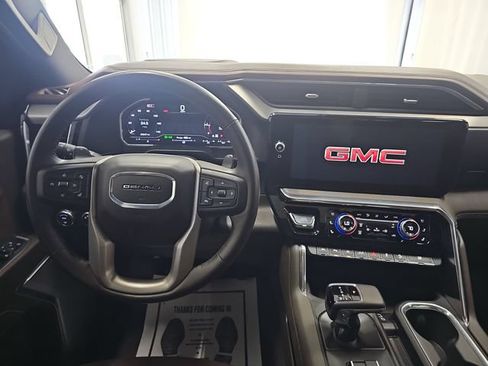Used 2024 GMC Sierra 1500 Denali w/ Denali Reserve Package AWD/4WD image 13