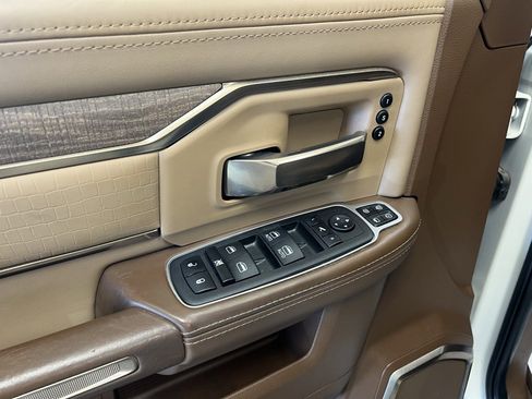 Used 2024 RAM 3500 Limited image 15