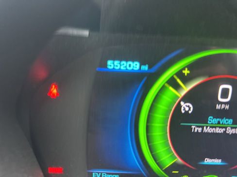 Used 2018 Chevrolet Volt LT image 5