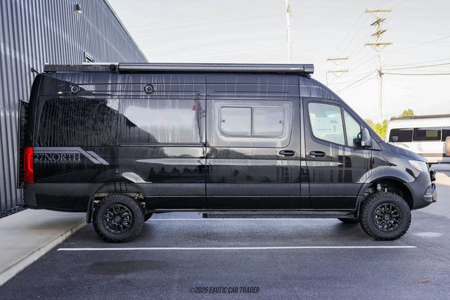 Used 2024 Mercedes-Benz Sprinter 2500 image 9