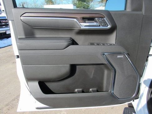 Used 2026 GMC Sierra 1500 SLT w/ SLT Premium Plus Package image 10