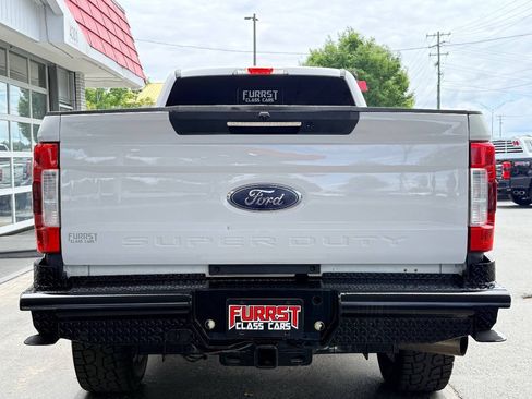 Used 2018 Ford F250 Lariat w/ Lariat Ultimate Package AWD/4WD image 4