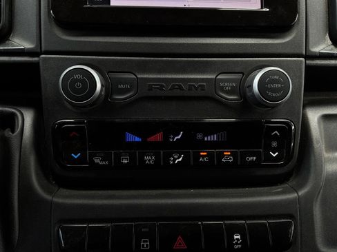 Used 2026 RAM ProMaster 2500 w/ Convenience Group FWD image 25