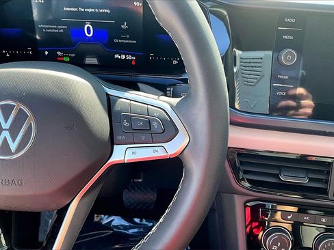 Certified 2023 Volkswagen Taos SE image 25