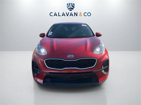 Used 2022 Kia Sportage LX image 2
