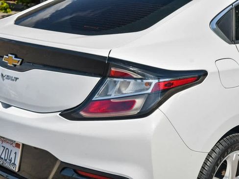 Used 2019 Chevrolet Volt LT w/ Power Convenience Package image 12