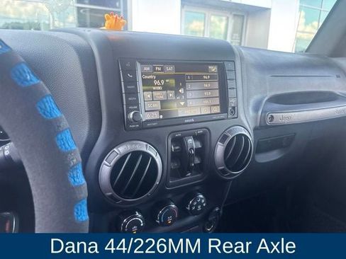 Used 2017 Jeep Wrangler Unlimited Sport AWD/4WD image 23