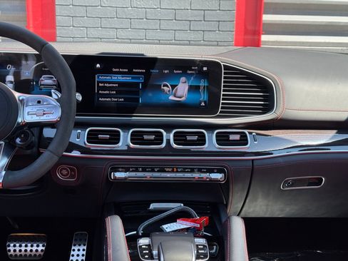Used 2023 Mercedes-Benz GLE 53 AMG 4MATIC Coupe w/ AMG Dynamic Plus Package image 23
