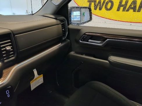 New 2026 Chevrolet Silverado 1500 LT image 26