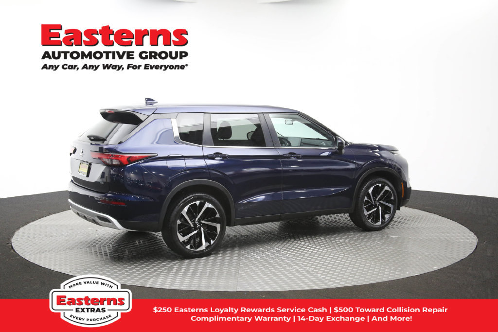 Used 2024 Mitsubishi Outlander SE FWD image 44