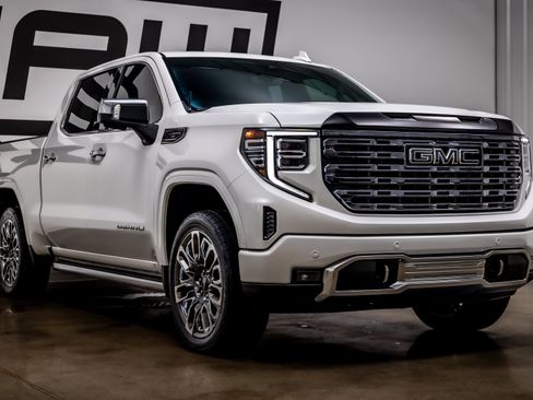Used 2025 GMC Sierra 1500 Denali Ultimate AWD/4WD image 29