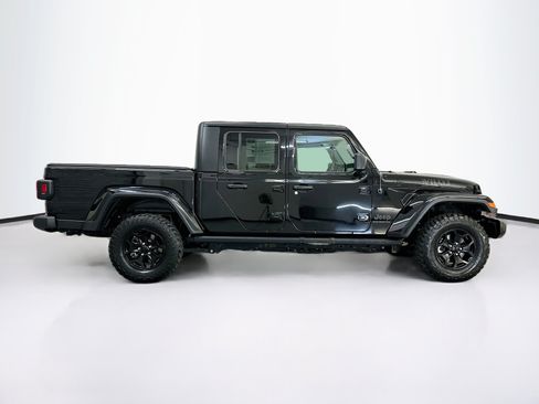 Used 2023 Jeep Gladiator Sport AWD/4WD image 10