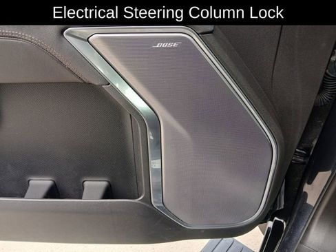 Used 2023 Chevrolet Silverado 1500 High Country w/ Technology Package image 28