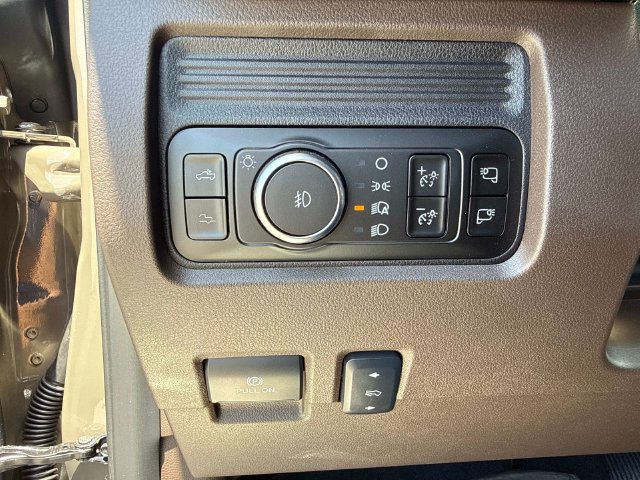 Used 2026 Ford F450 King Ranch w/ Chrome Package AWD/4WD image 33