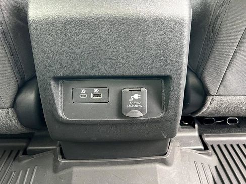 Used 2025 Nissan Frontier SV w/ SV Convenience Package image 25