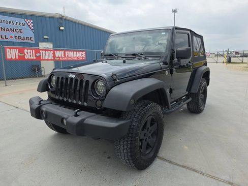 Used 2008 Jeep Wrangler X AWD/4WD image 3